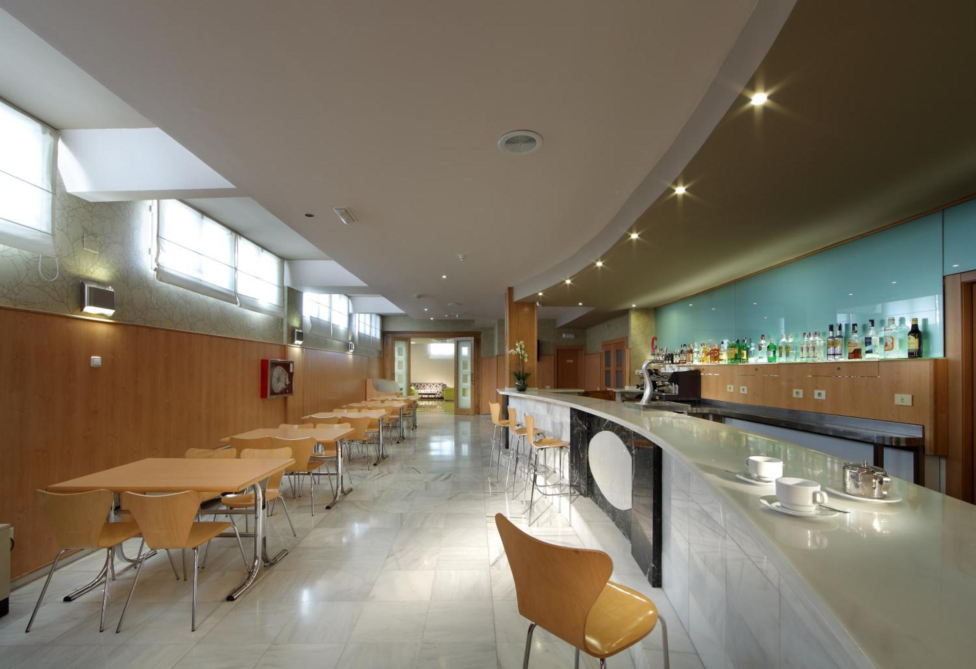 Hotel Villa Blanca 알보로테 외부 사진