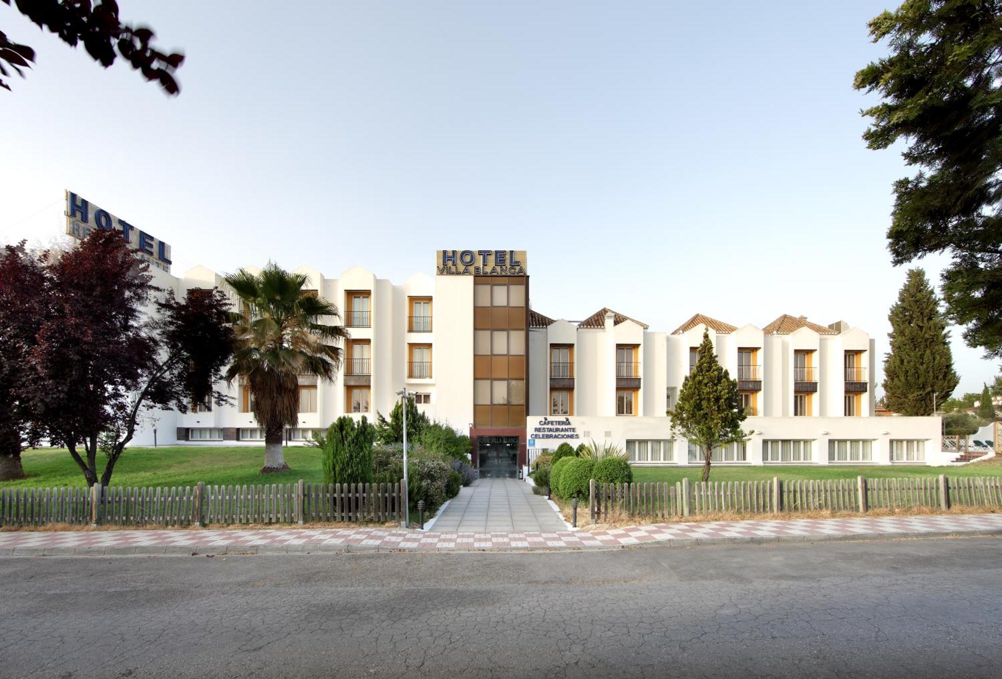 Hotel Villa Blanca 알보로테 외부 사진