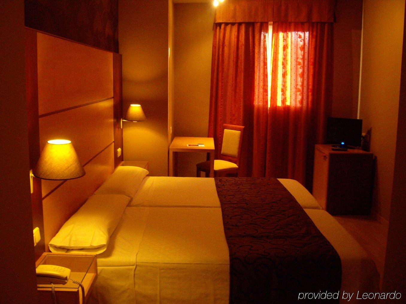 Hotel Villa Blanca 알보로테 외부 사진